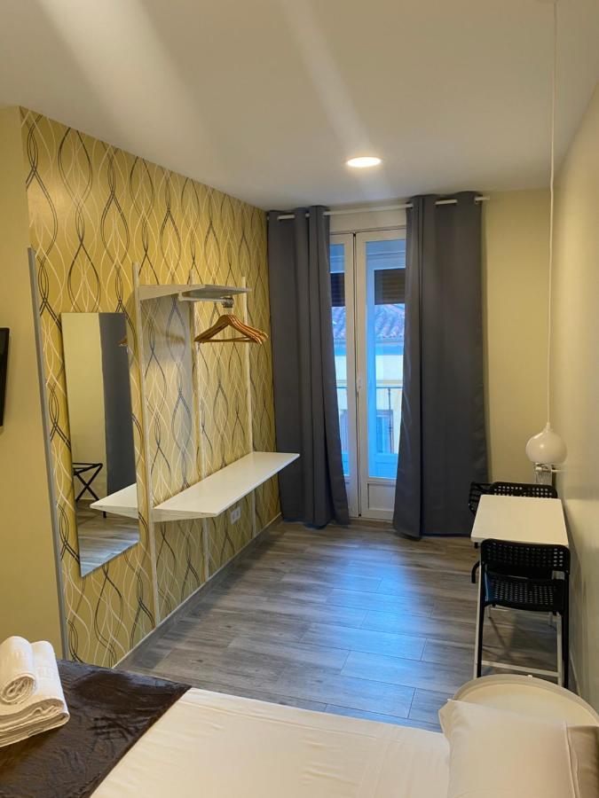 Hostal Alaska Madrid Extérieur photo