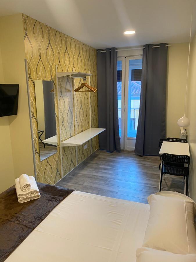 Hostal Alaska Madrid Extérieur photo